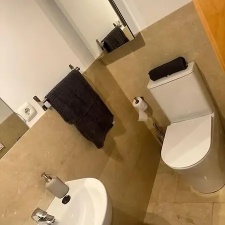 Alojamiento Cerca El Centro De *